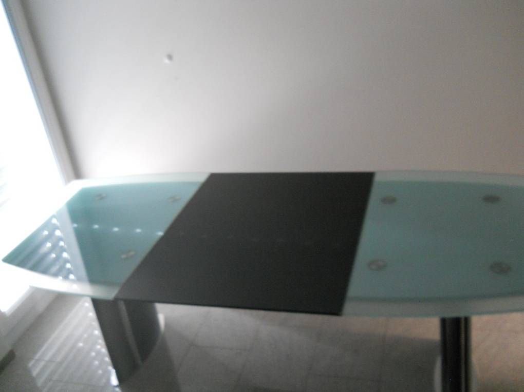Tische: Auszugtisch Mattglas schwarz mit Einlage – Gebraucht aus Auenstein von mth_rp5y 1