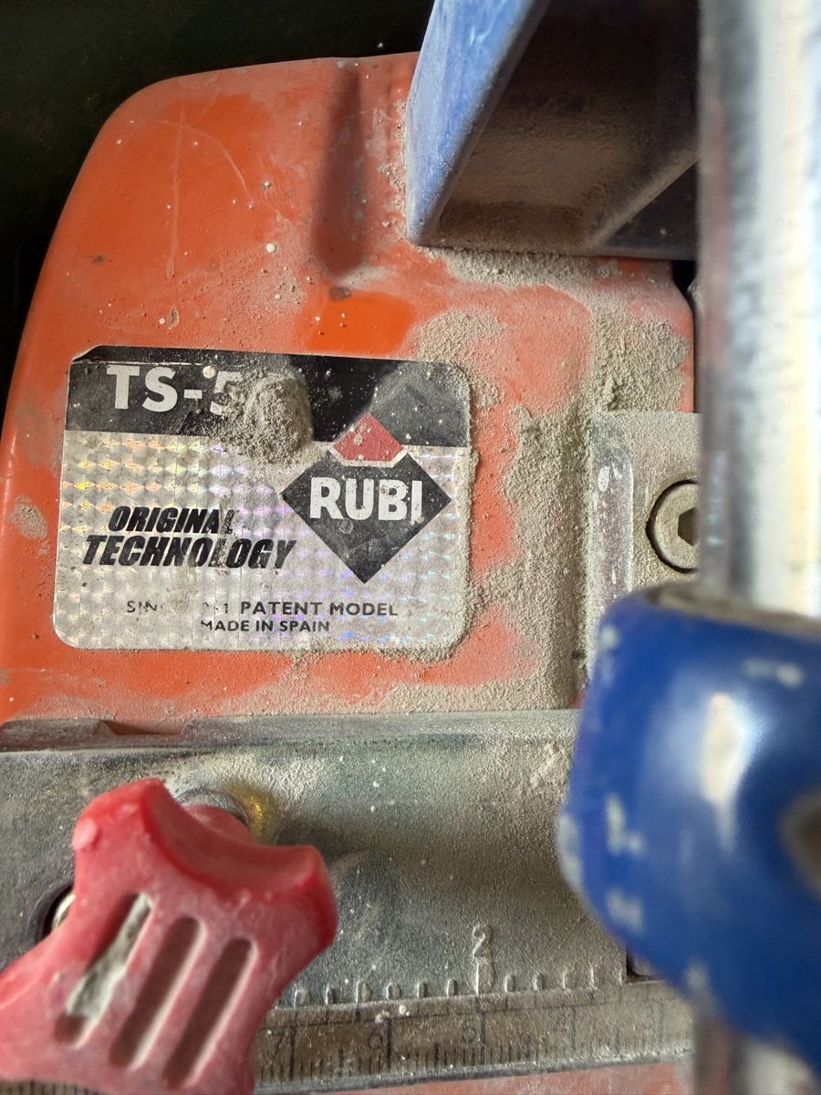Toutes les machines: Rubi TS 50 – D'occasion à La Sagne VD par jeliquidetout