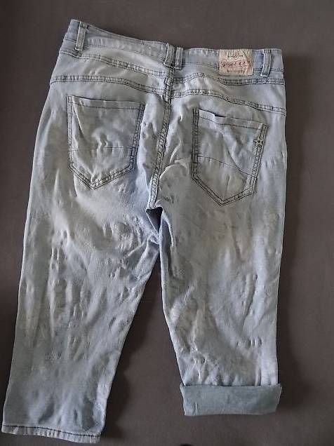 Jeans: Hose Jeans 3/4 lang Gr. L/40-42 – Usato da Bazenheid venduto da Aebi55 2