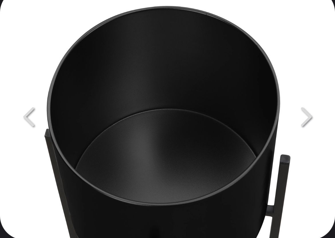 Vasi per fiori: Stilvoller, schwarzer Pflanzenständer,  Metall Durchm.23cm – Nuovo e nell'imballaggio originale da Malters venduto da 85_ANEB 2