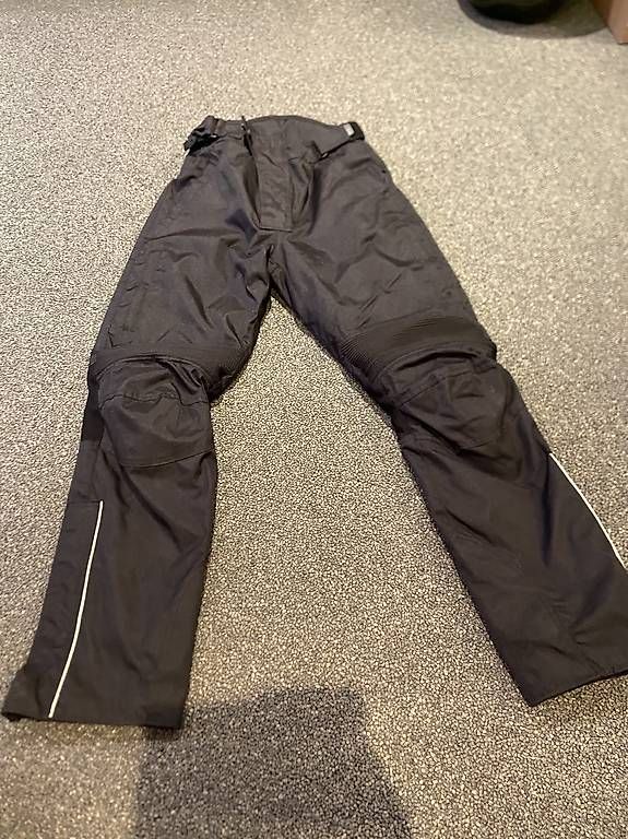 Hosen: Motorrad Hose – Gebraucht aus Gurbrü von Litteria72