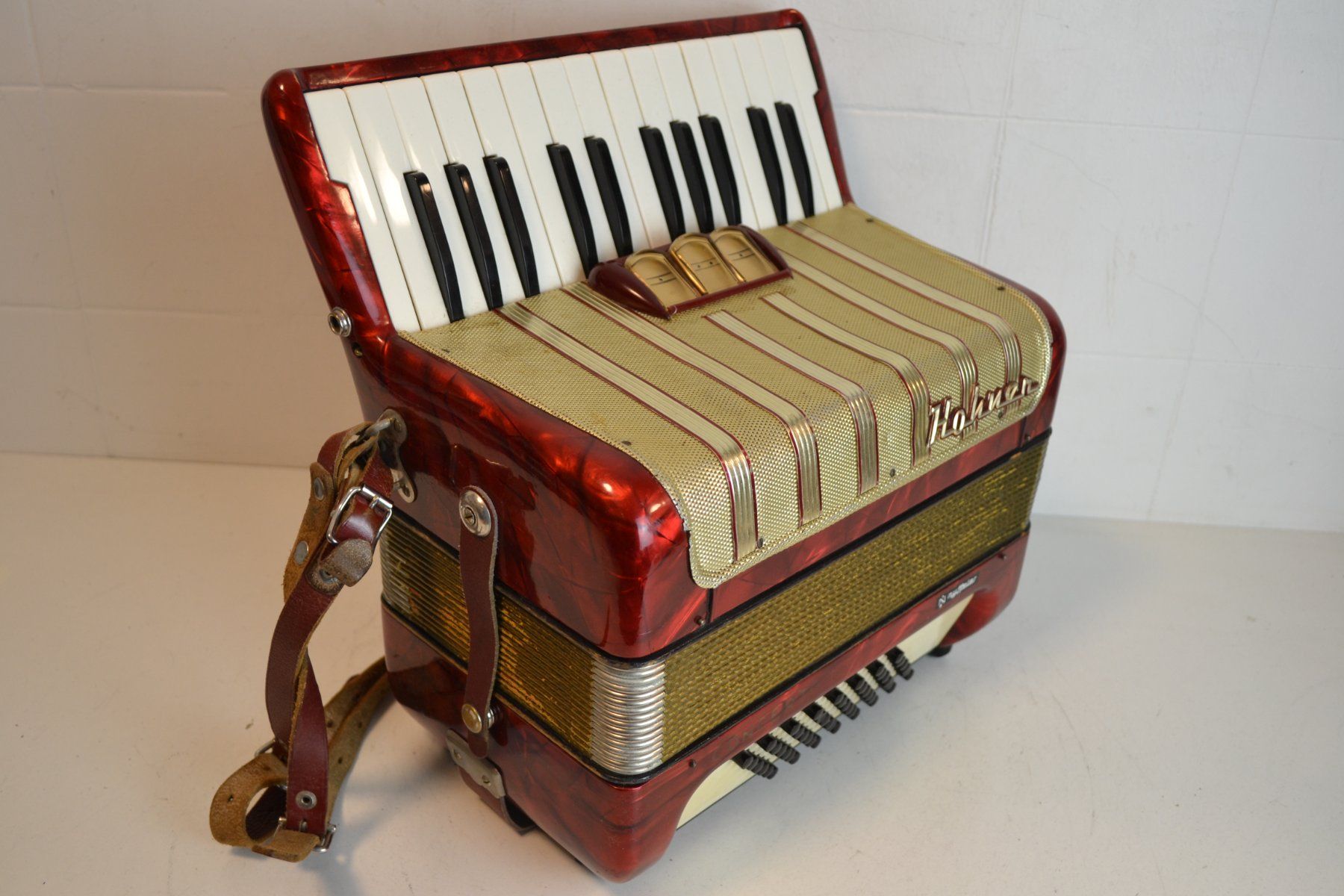 Hohner Strumenti musicali: Akkordeon chromatisch Hohner Concerto I – Usato da Zürich venduto da Brockito 1