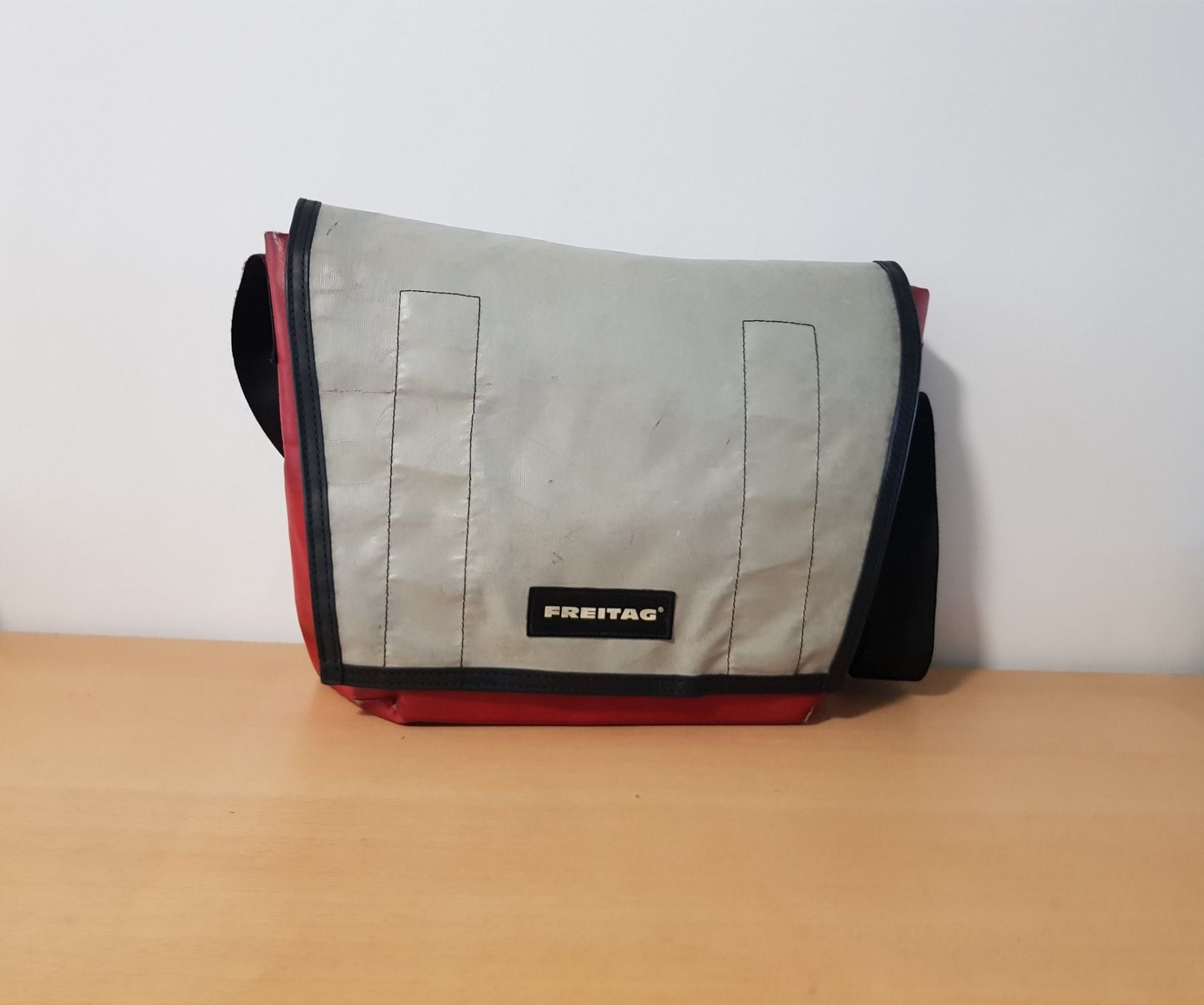 Freitag Borse: Freitag Tasche / Umhängetasche – Usato da Basel venduto da Birs868