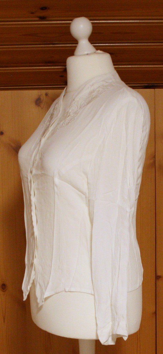 Camicette: Bluse weiss Gr. M – Usato da Flüelen venduto da Diversicum-Vintage 3