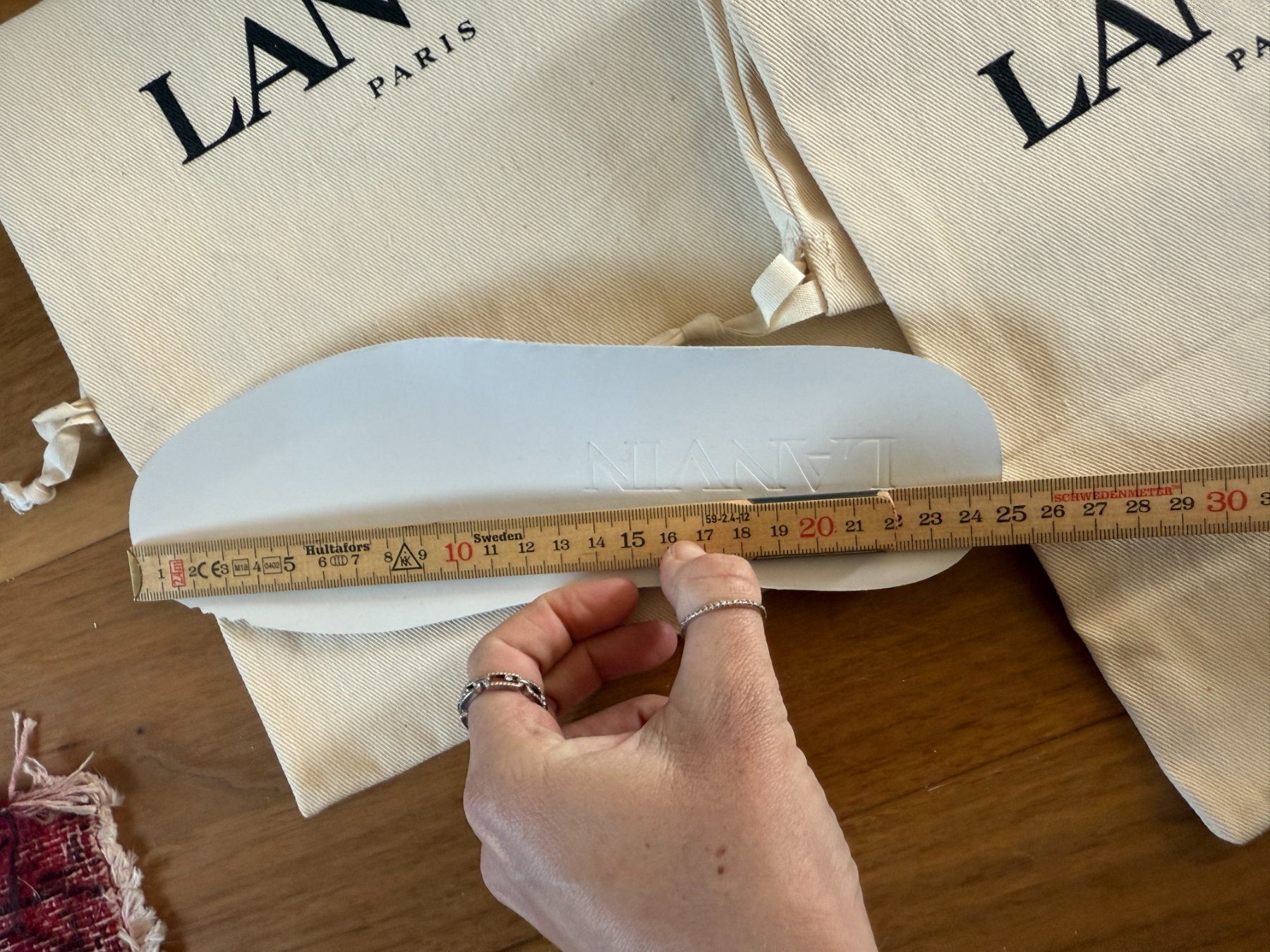 Lanvin Damenschuhe: New CHF 590 Lanvin suede sneakers - 38 – Neu und originalverpackt aus St-Sulpice VD von juhdu 8