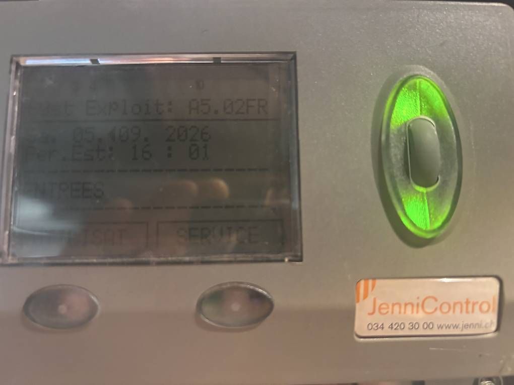 Stufe caminetto: Poêle hydro à bûche Powall – Usato da Essertines-Yverdon venduto da jor_8l7n 2