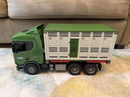 Camion bétaillère Bruder 