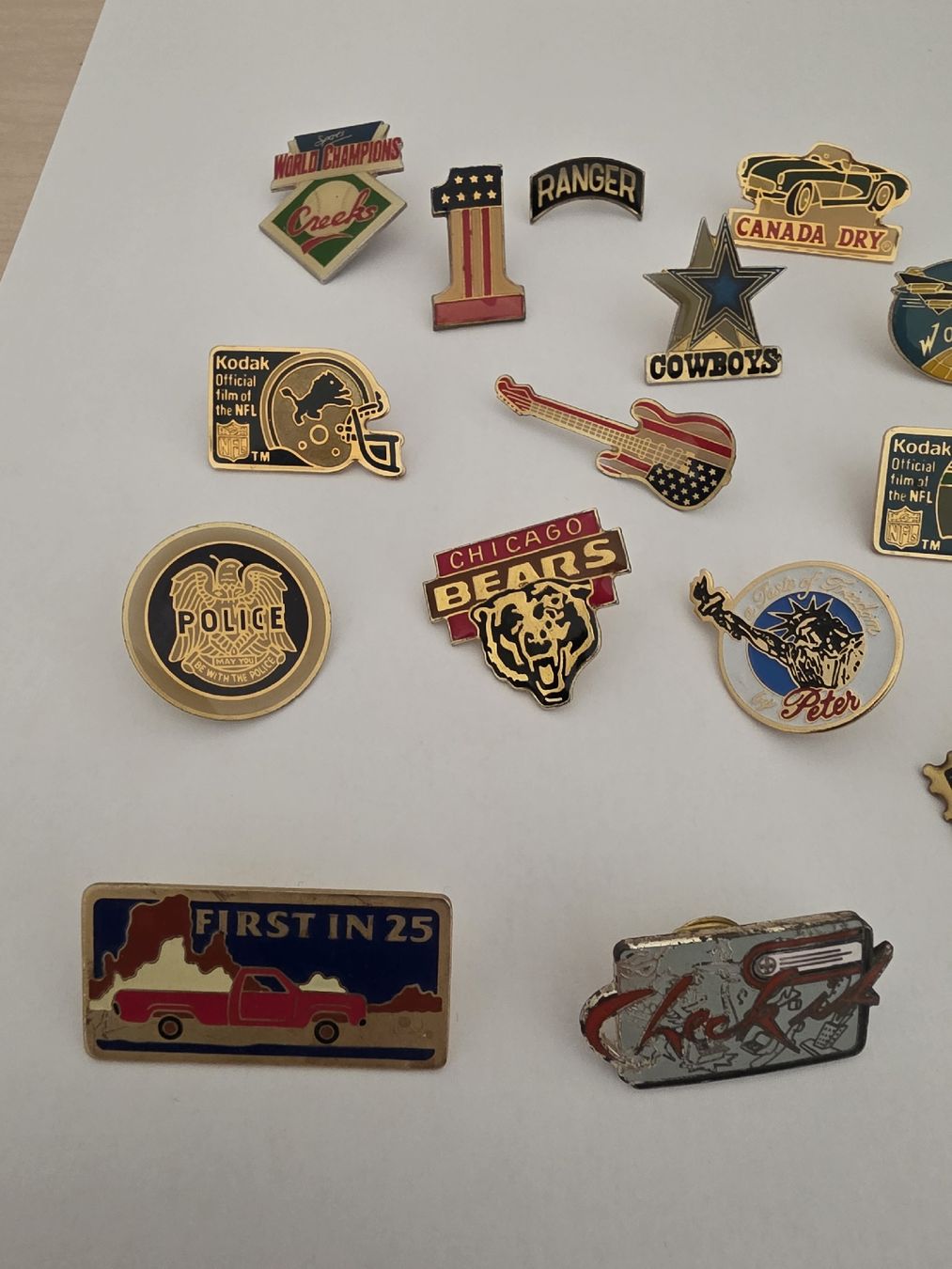 Plaquettes & Badges: 15 pins vintage USA – D'occasion à Paudex par Pacalauma 1