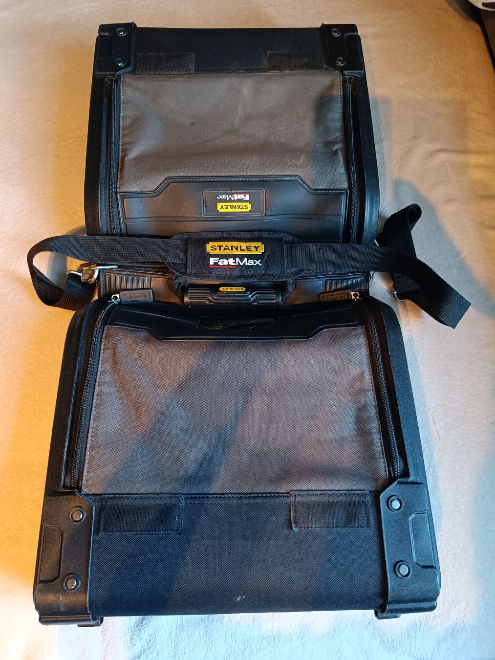 Stanley Tous les outils: Werkzeugtasche Stanley FatMax mit Fächern schwarz  – D'occasion à Arbon par Gatto81 5