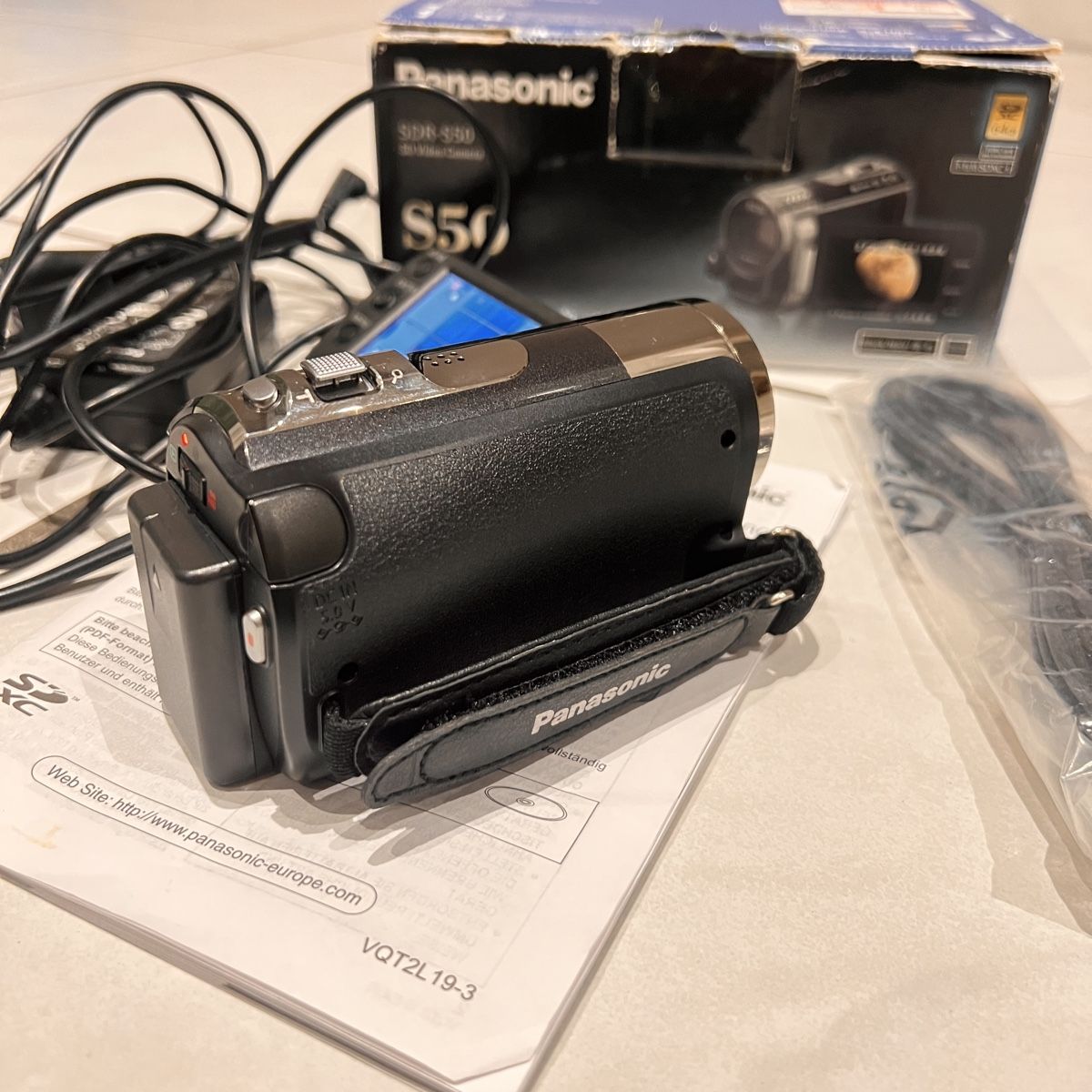 Panasonic Videocamere: Panasonic SDR-S50 Camcorder - – Usato da Unterkulm venduto da Sita013 6