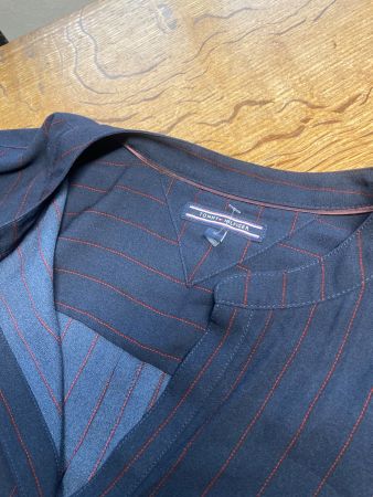 TH TOMMY HILFIGER BLUSE/HEMD GR.40/42 US12 dkl‘blau/rot NEU