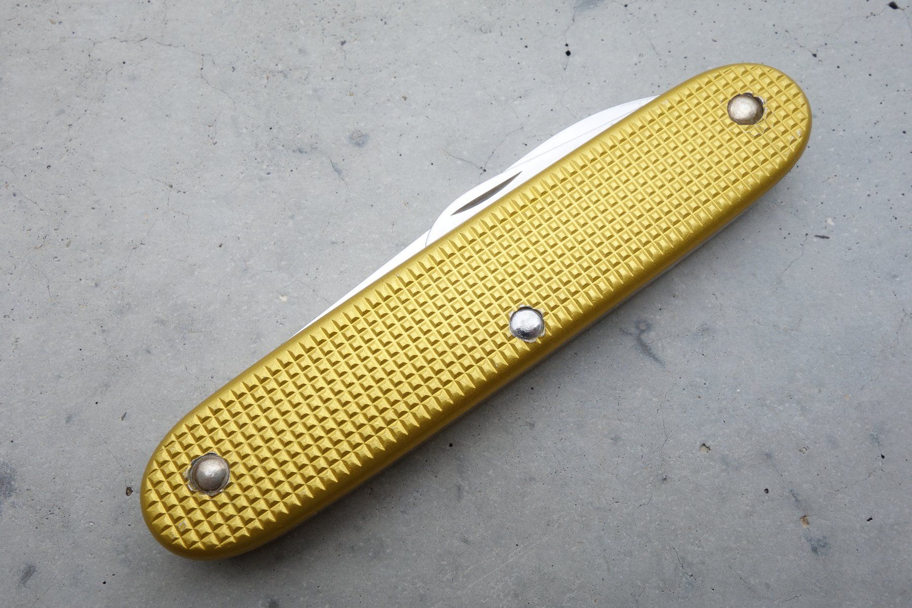 Victorinox Coltelli tascabile: Victorinox Alox Old Cross gold – Usato da St. Gallen venduto da 8201 1