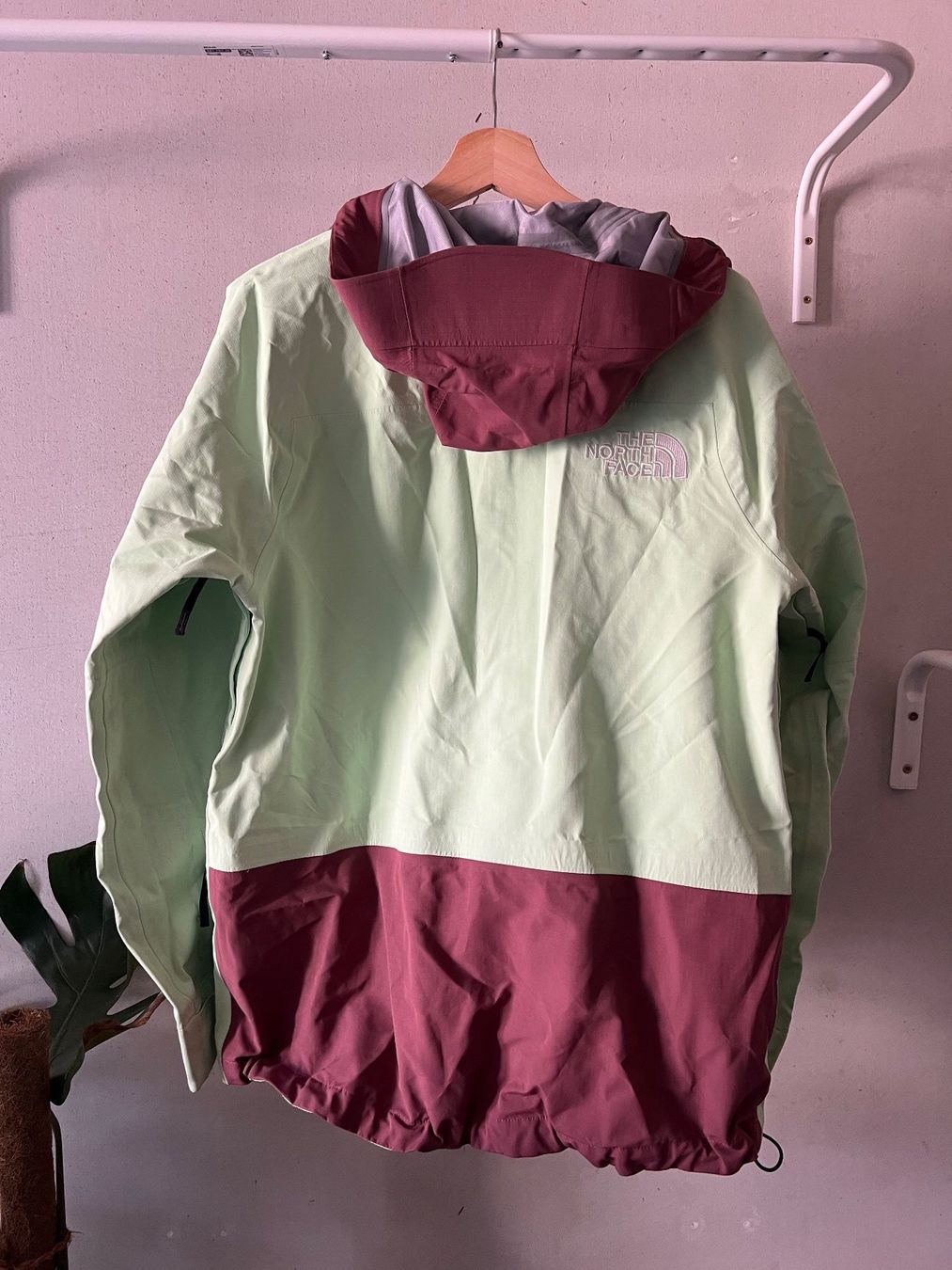 North Face Giacche: The North Face Regenjacke Ski-jacke – Usato da Basel venduto da lolixyz 1