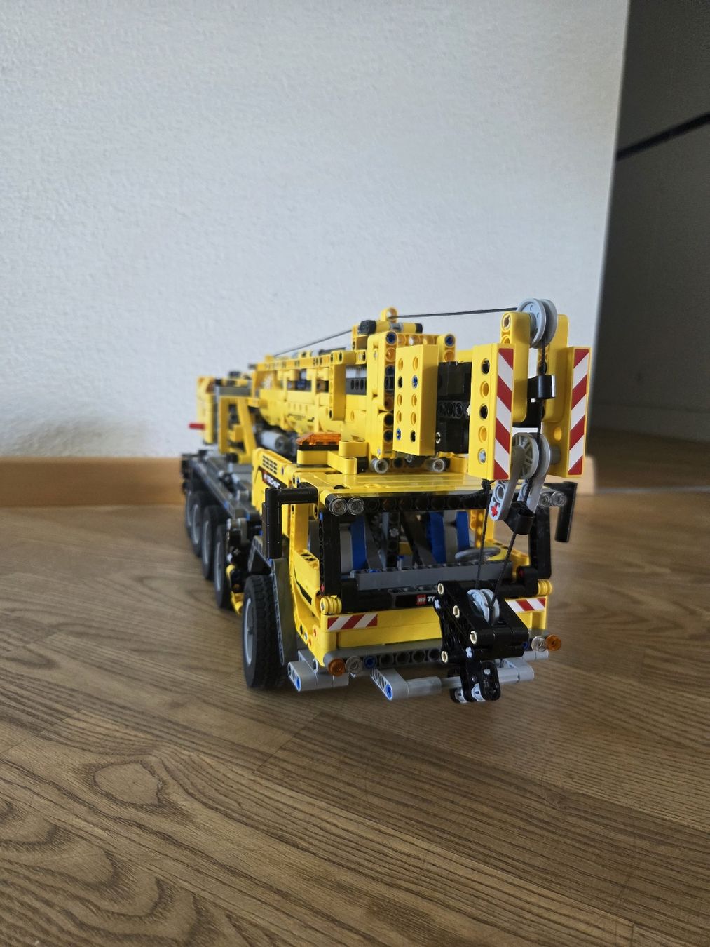 Lego Kit di costruzioni: LEGO Technic Mobiler Schwerlastkran 42009 – Usato da Ebikon venduto da severin.froehlich 3