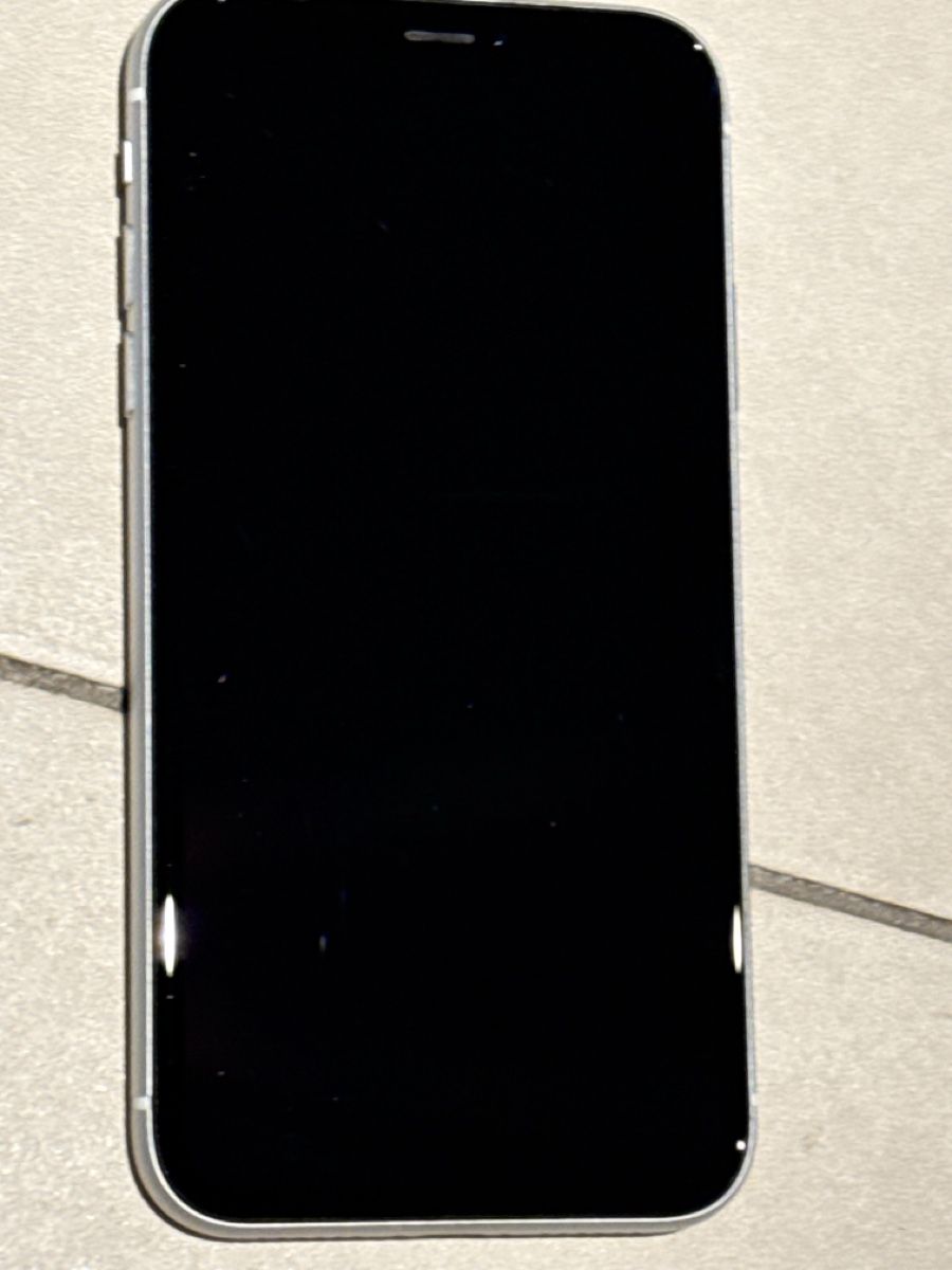 Apple Portables: iPhone XR, weiss – D'occasion à Wabern par MLPYAQ1027 6