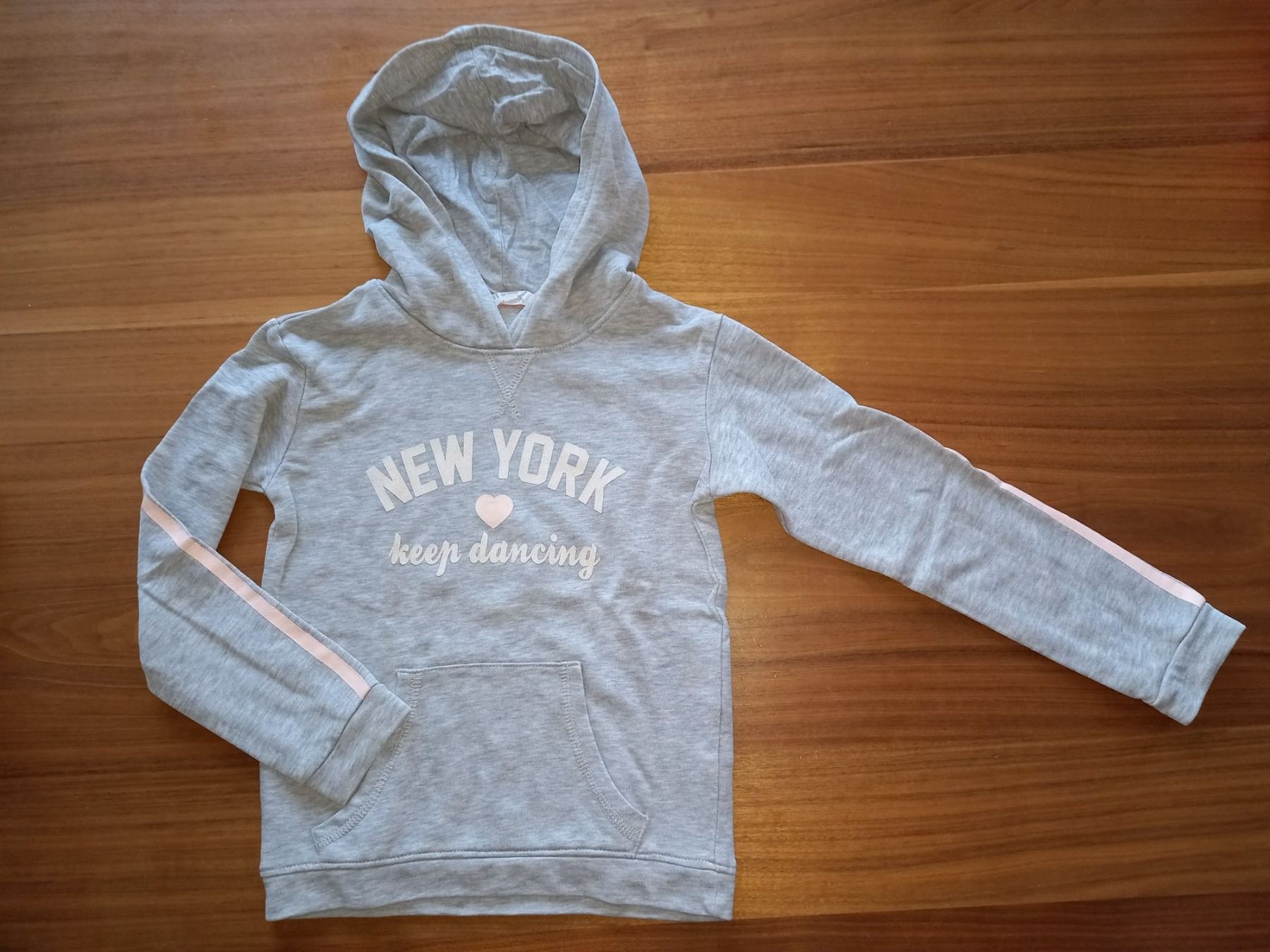 H&M Maglioni & Felpe: Kapuzenpullover / Hoodie Gr. 110/116 – Usato da Lengnau AG venduto da Mefari