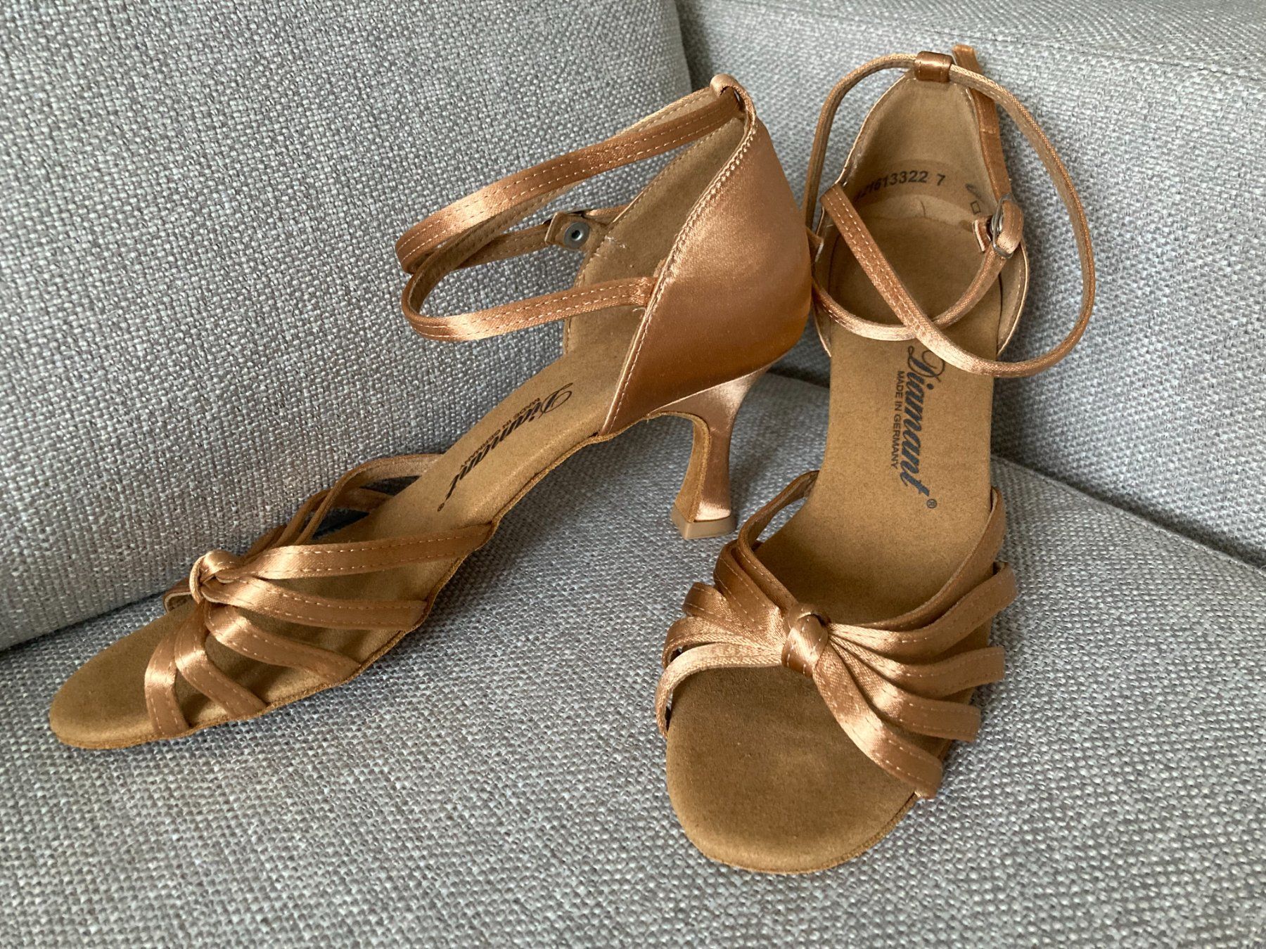 Damenschuhe: Diamant Tanzschuhe - Grösse 7 – Neu und originalverpackt aus Winterthur von rox_n5tg