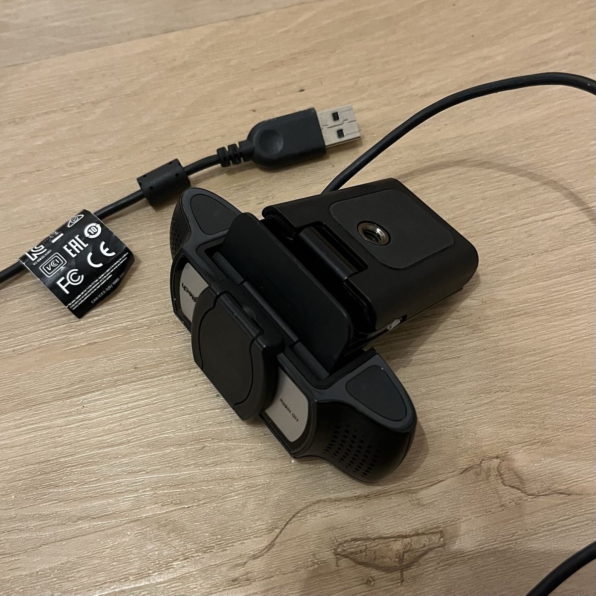 Logitech Webcam: Logitech c930e Full HD Webcam mit Sichtschutz – Usato da Bösingen venduto da Mike2058blau 4