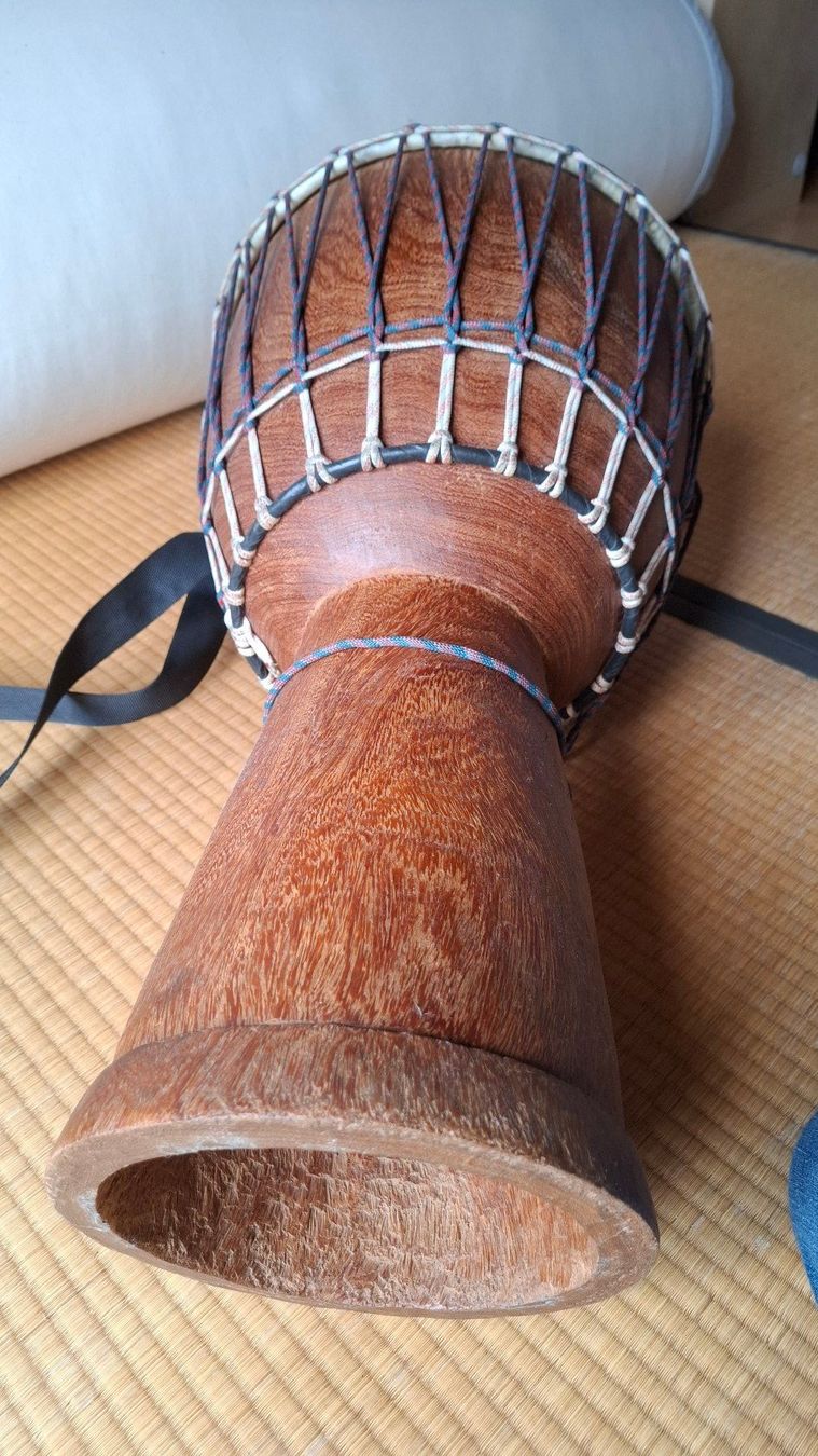 Strumenti musicali: Djembe Pro – Usato da Biel/Bienne venduto da oli_g2tt 1