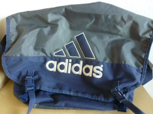 Adidas Borse: Sporttasche – Usato da Luzern venduto da Ankerli 1