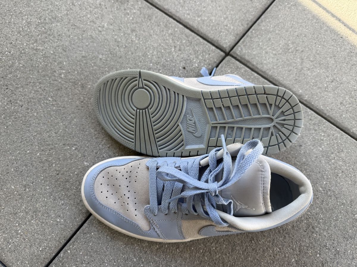 Jordan Scarpe da uomo: Nike Air Jordan 1 Low, Grösse 37.5 – Usato da Bülach venduto da tamara1301 2