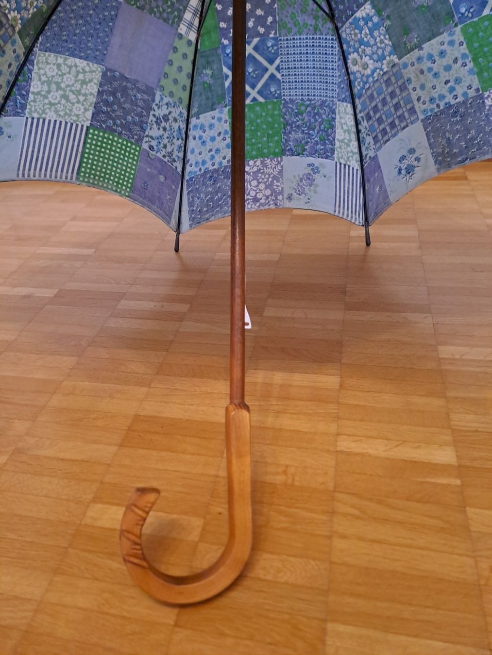 Ombrelli: Regenschirm – Usato da Münchenbuchsee venduto da lanereal 3
