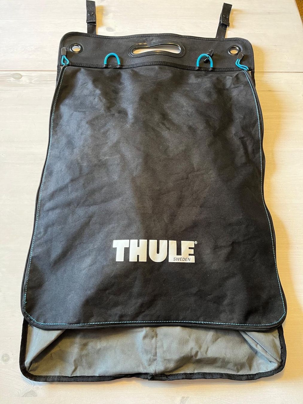 Sacs: Thule Tasche schwarz grau Top Zustand – D'occasion à Tafers par JP911 1