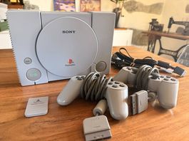 Console PlayStation 1 - 2 manettes et carte mémoire 