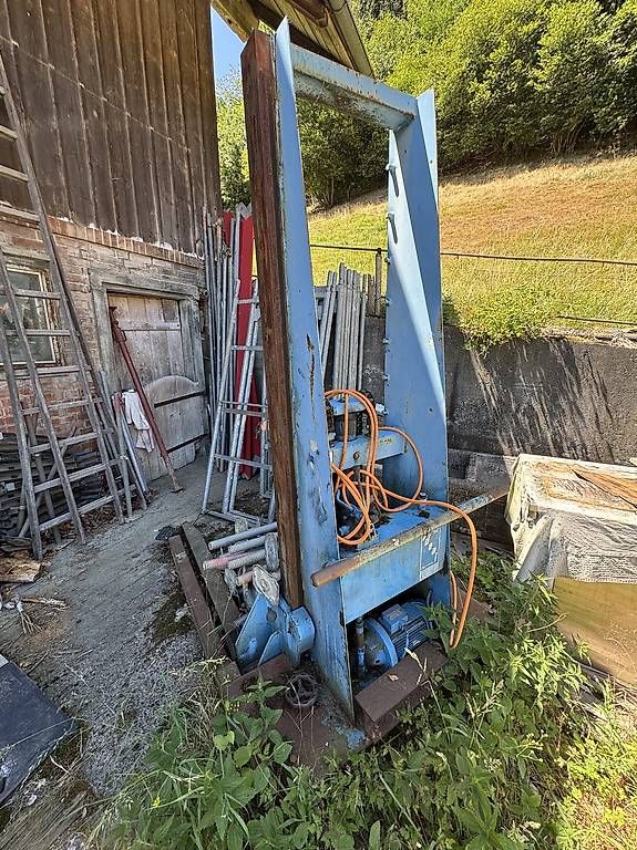 Hoflader: Pont élévateur électrique – Gebraucht aus Lentigny von EcuProd1 1