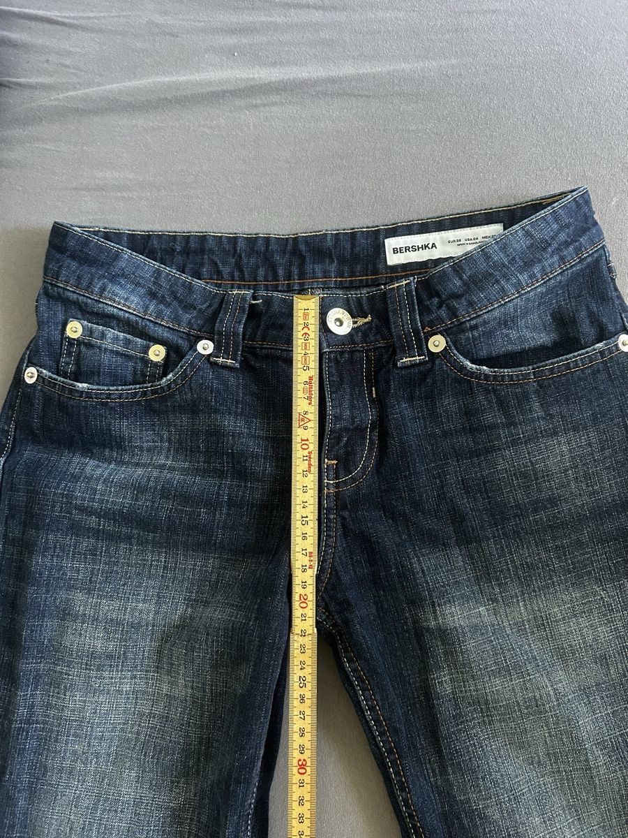 Bershka Jeans: Bershka Jeans, Schlaghose – Usato da Uster venduto da alin13e 5