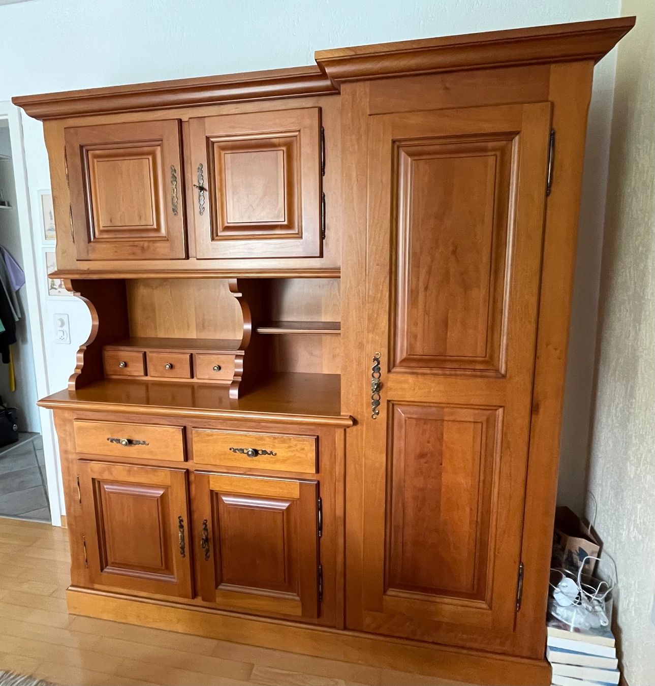 Credenze: Buffet Kirschbaum Massivholz ("Berner Buffet") / Wohnzimmer – Usato da Buchs AG venduto da Hagizahn 6