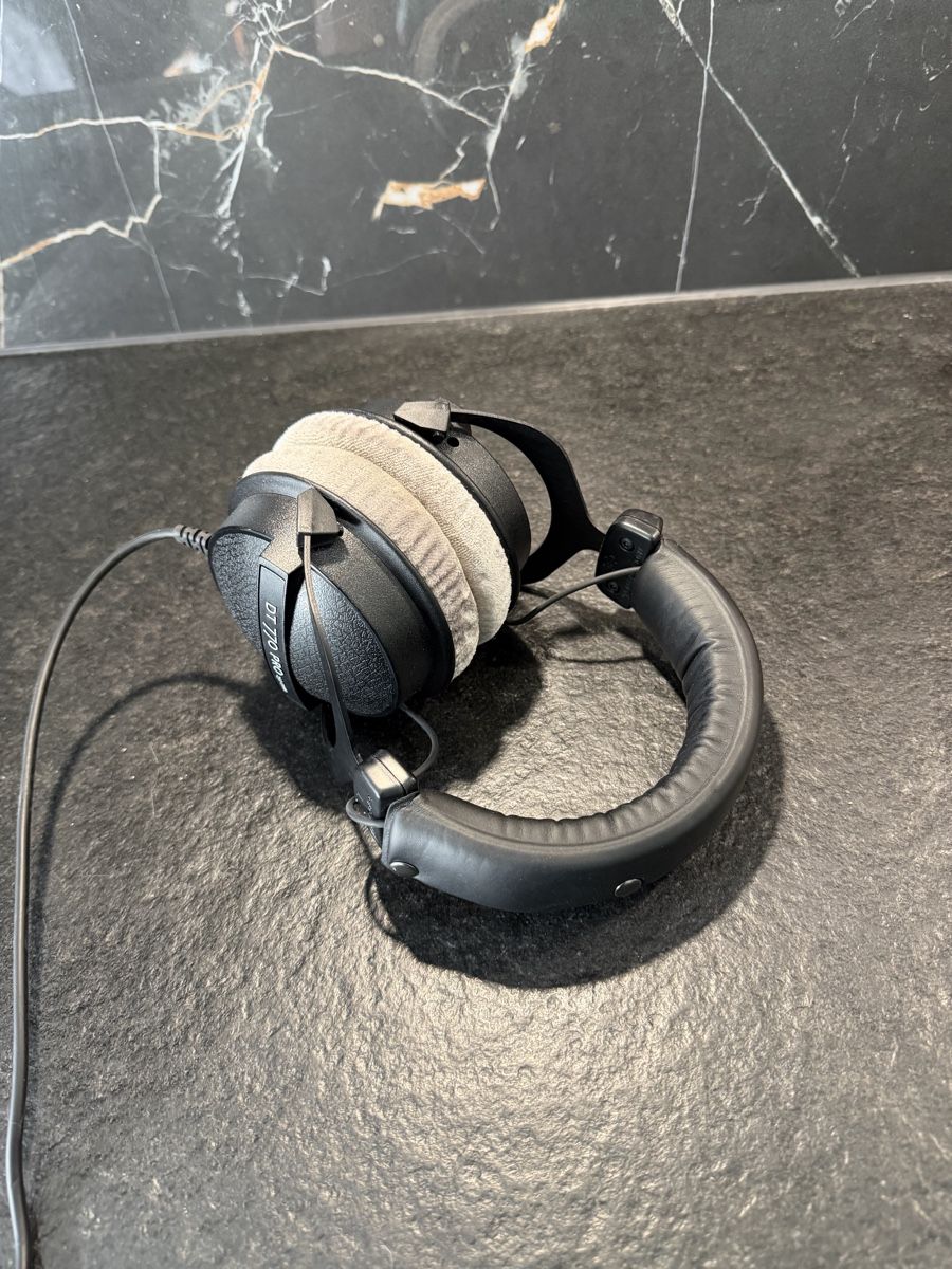 Beyerdynamic Casques audio: Kopfhörer Beyerdynamic DT 770 PRO gebraucht – D'occasion à Bitsch par Bayard.Pascal 1