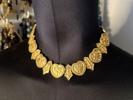 Vintage Halskette Goldfarbe Luxus Modeschmuck 