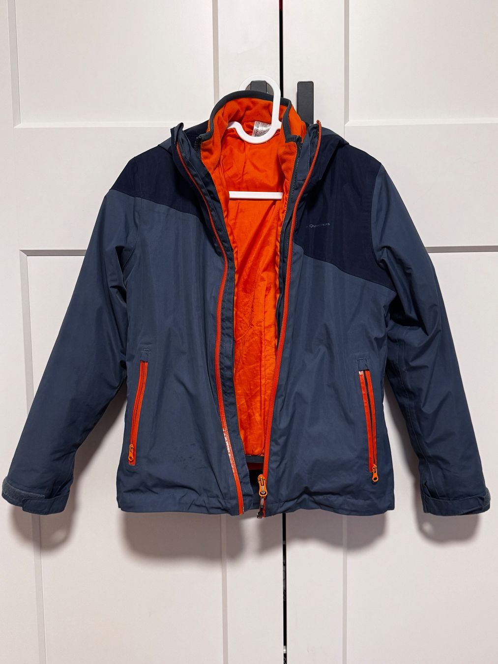 Decathlon Giacche & Cappotti: 2 Jugendliche Winterjacken Gr. 133-140 – Usato da Zürich venduto da iry_9mbn 1