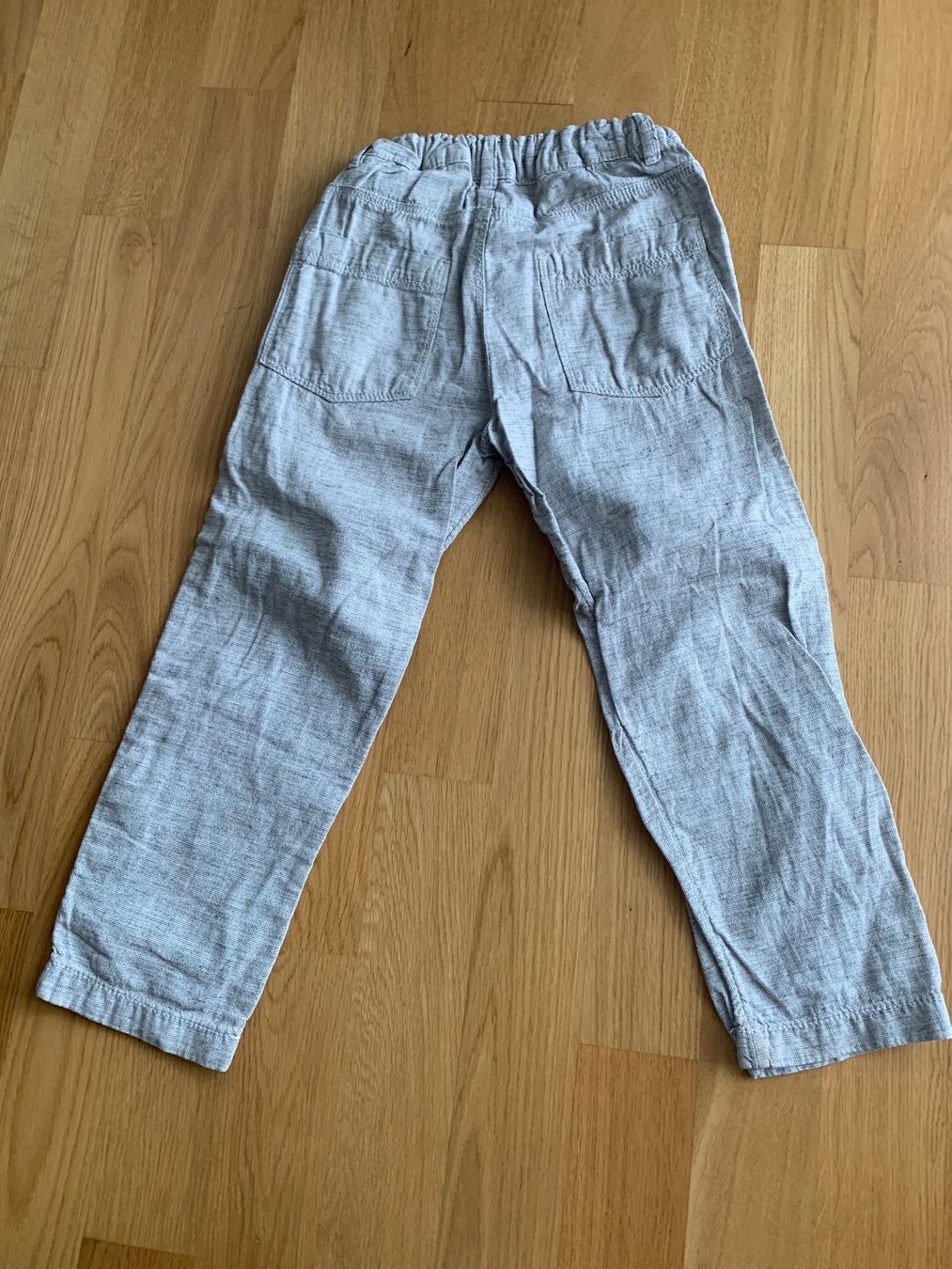 H&M Pantaloni: Sommerhosr Gr. 116 – Usato da Zürich venduto da Lucinka21 1