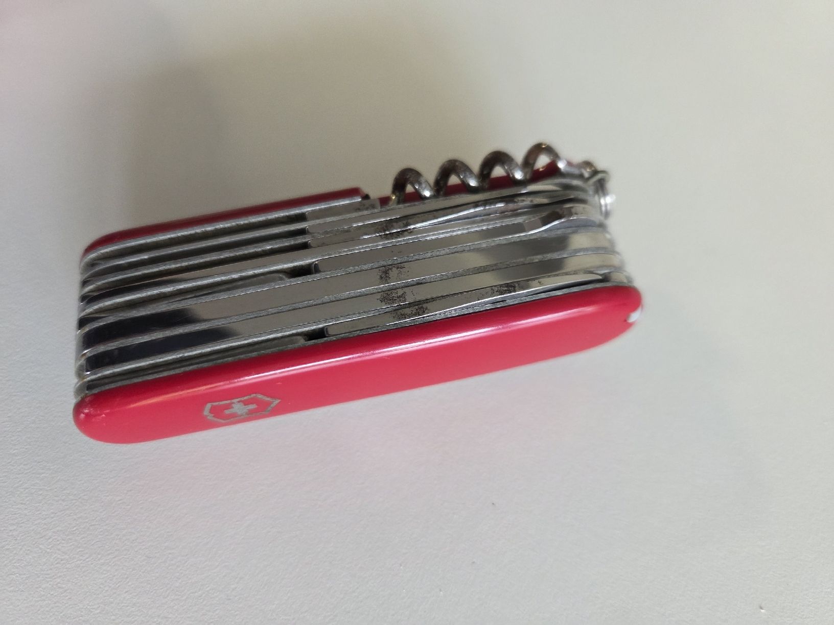 Victorinox Taschenmesser: Schweizer Sackmesser Victorinox, gebraucht ca. 19 Teile – Gebraucht aus Gebenstorf von pryt5412 3