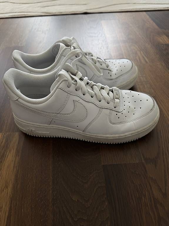 Chaussures hommes: Nike AF1 – D'occasion à Dietikon par mic_l9hy