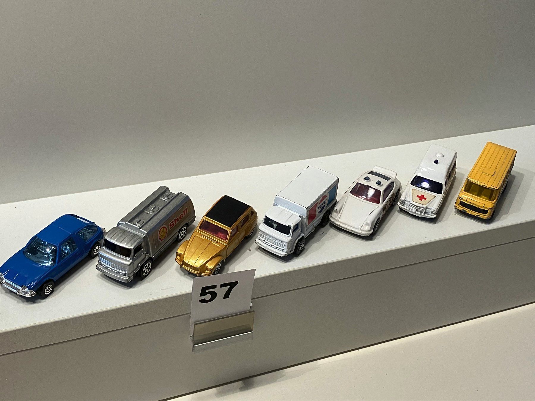 Corgi Toys Modellini d'auto: corgi juniors modellautos (7 stk) – Usato da solothurn venduto da Lrz74