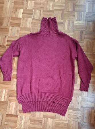 Pull col roulé rouge foncé/Rollkragenpullover Dunkelrot
