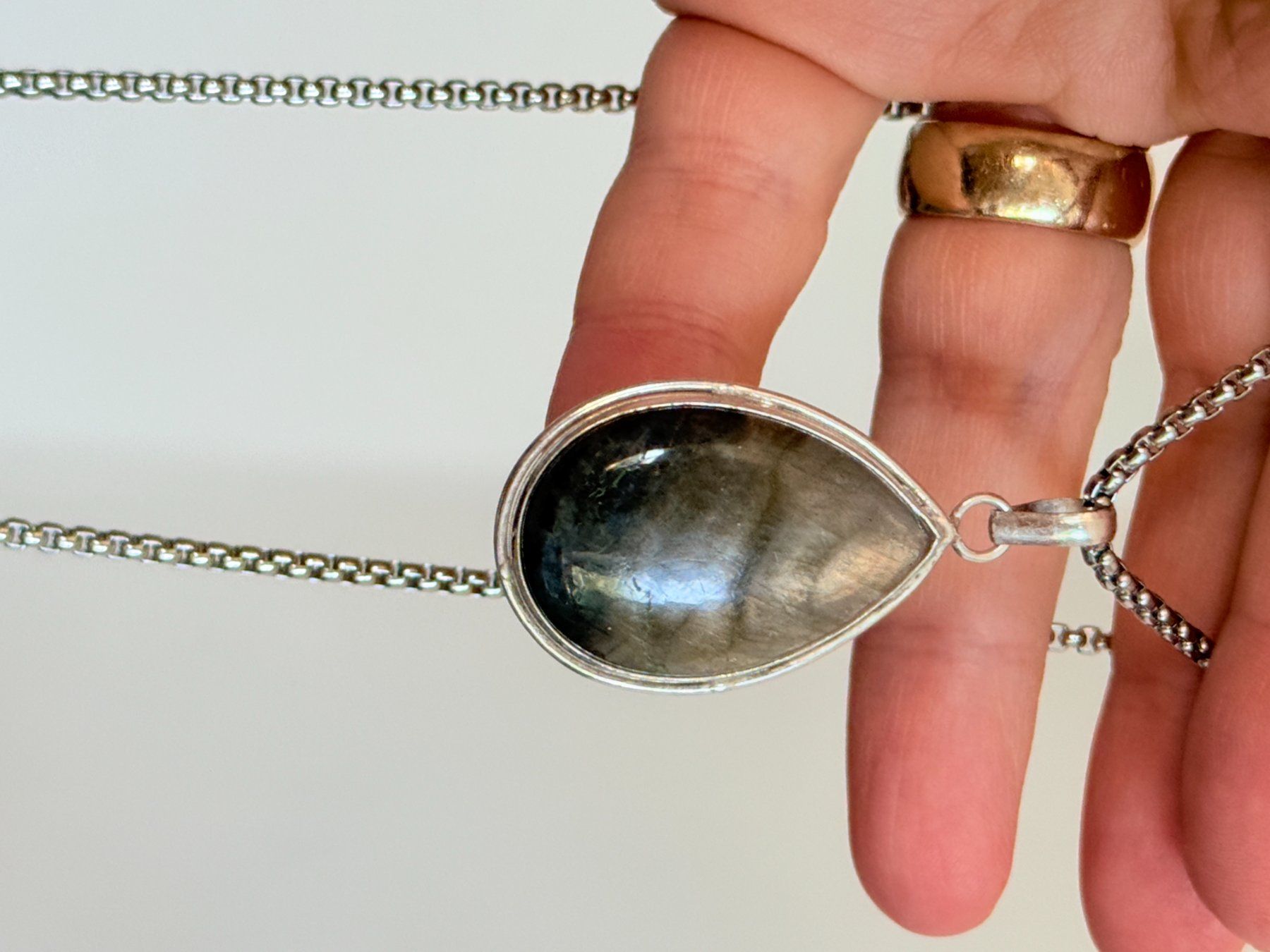 Catenine: Collier labradorite, élégant et tendance ✨ – Nuovo e nell'imballaggio originale da Genève venduto da AWWA 3
