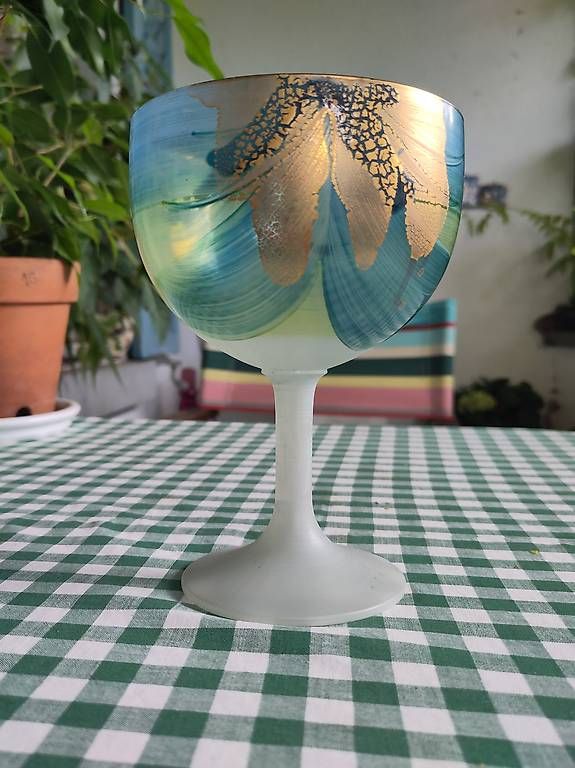 Bicchieri: Kelch aus Glas, kunstvoll bemalt – Usato da Rüti ZH venduto da Retisch 3