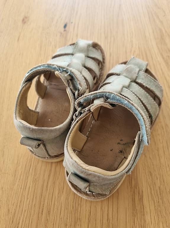 Scarpe per ragazzi: Friboo Sandale 24 – Usato da Wängi venduto da ann_qj8y 1