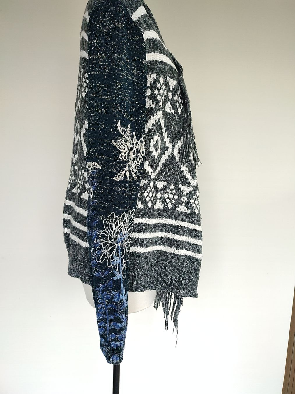 Desigual Giacche: Desigual Cardigan – Nuovo (secondo la descrizione) da Hochdorf venduto da Berry005 4