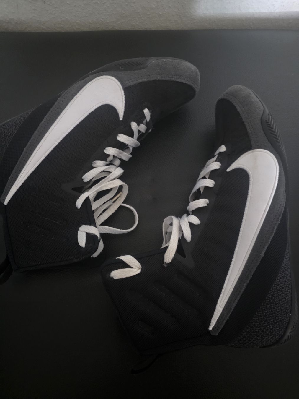 Scarpe da uomo: chaussure boxe nike – Nuovo (secondo la descrizione) da Lausanne venduto da Lennox09