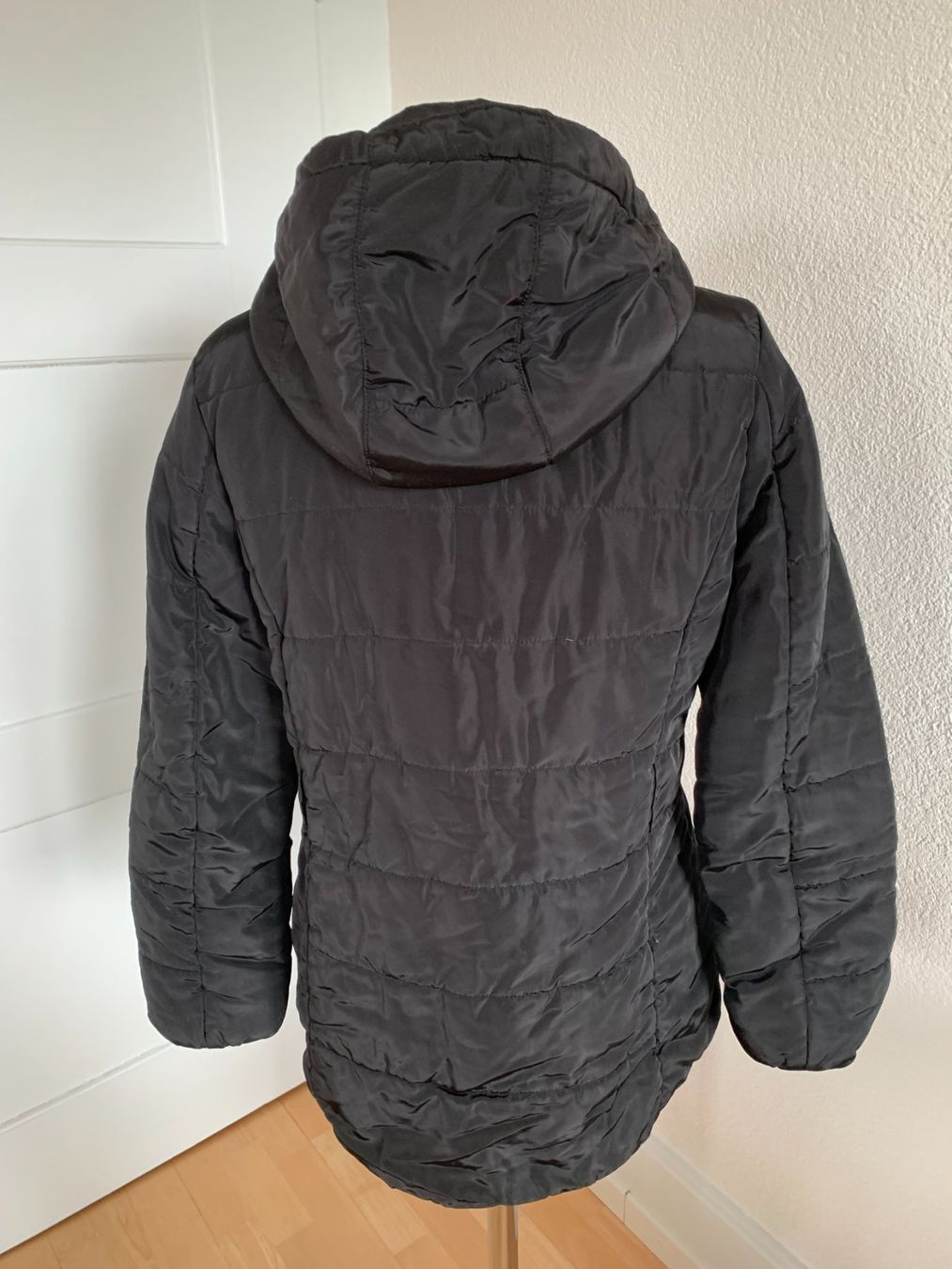 H&M Giacche: H&M Jacke Gr. S, Schwarz – Usato da Worb venduto da farben20zauber 2