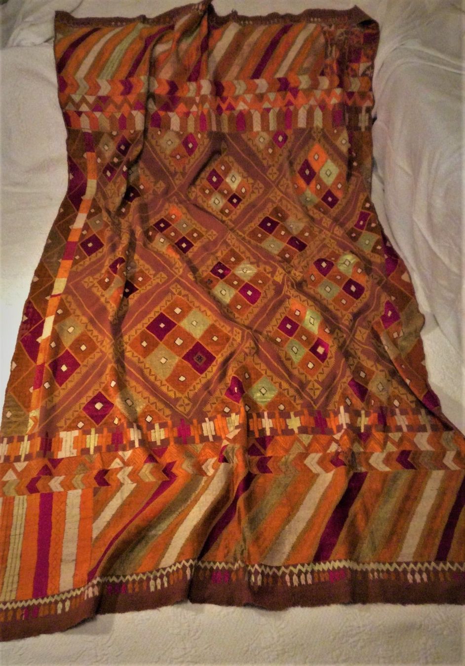 Tessuti: Phulkari sur Kadhi – Usato da Genève venduto da edelweiss1900
