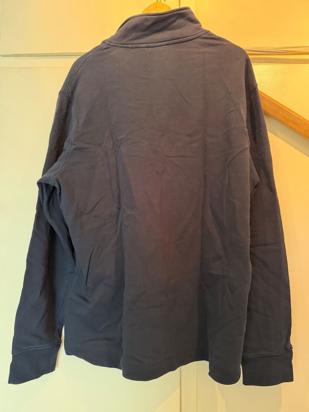 Mango Maglioni & Felpe: Herren Pullover dunkelblau mit Reissverschluss gebraucht – Usato da Basel venduto da BeniG1982 1