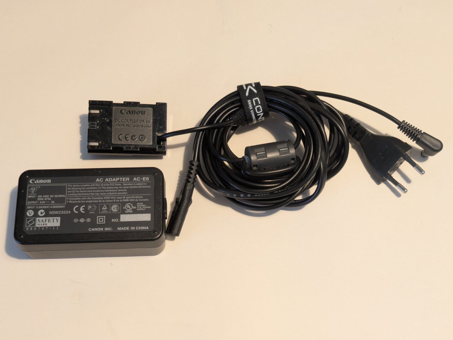 Canon Unità & Adattatore: Canon AC Adapter AC-E6 & DC Coupler DR-E6 Neuwertig – Usato da Birmensdorf ZH venduto da extrachrome