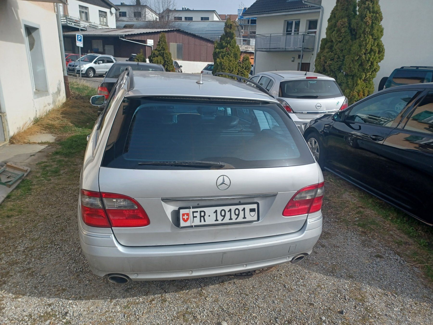 Mercedes-Benz Automobili: Mercedes-Benz E320 CDI T 4-m – Usato da Alterswil FR venduto da sie_9nrr 3
