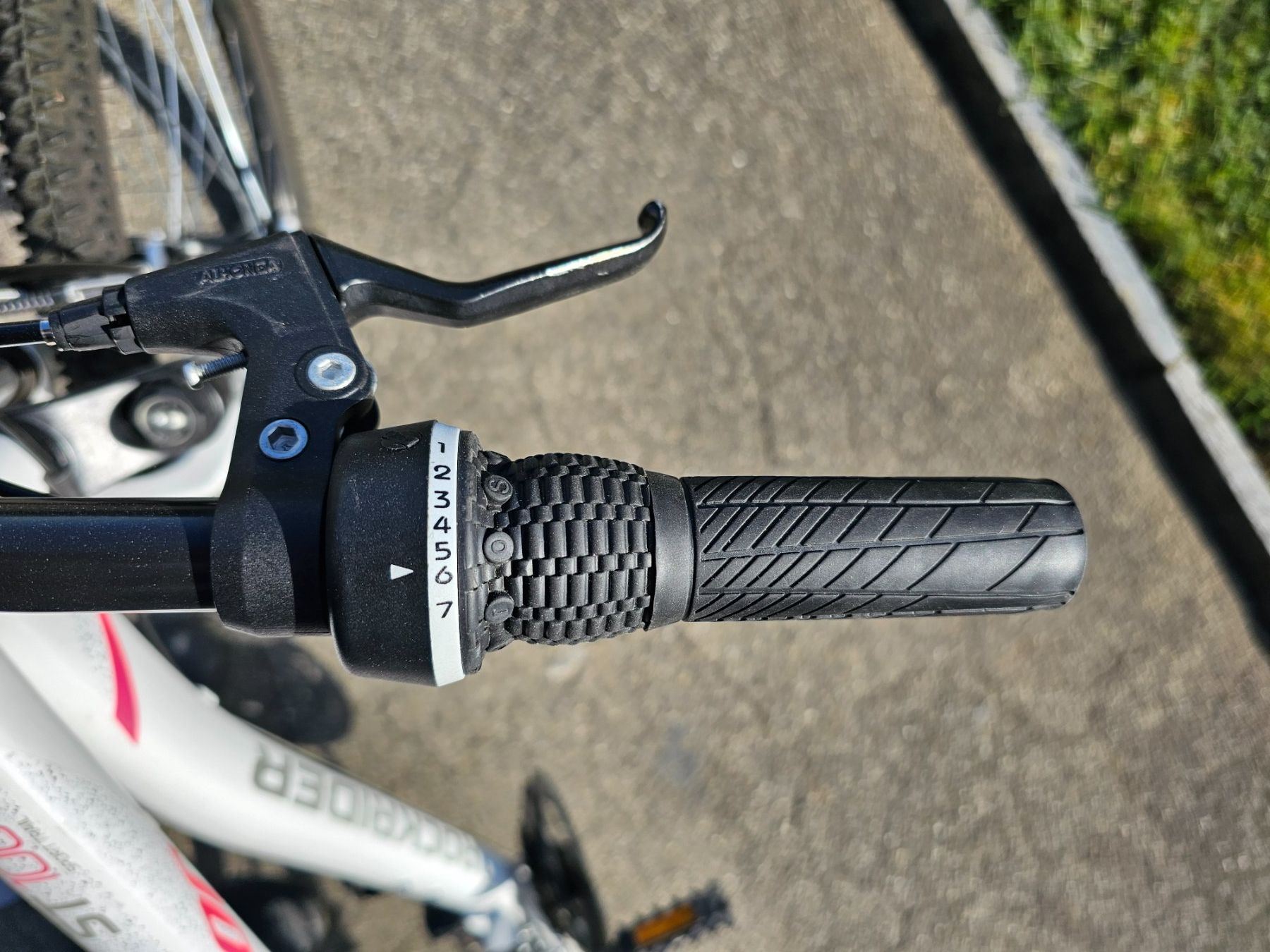 Decathlon Velos: Mountainbike Decathlon ST100 Rockrider 27.5" (praktisch Neu) – Gebraucht aus Nürensdorf von AntonioAE 5